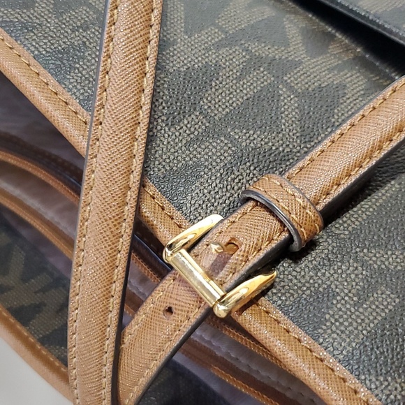 Authentic MK tote brown classic style - Picture 4 of 10